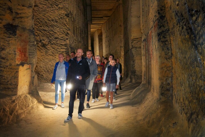 8 grotten zonneberg gids groep rondleiding maastricht underground jean jacques 3635333113